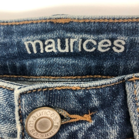 MAURICES Women’s Blue Jean Jegging Size 8 Short Distressed Ripped/Torn Pockets - Picture 6 of 15